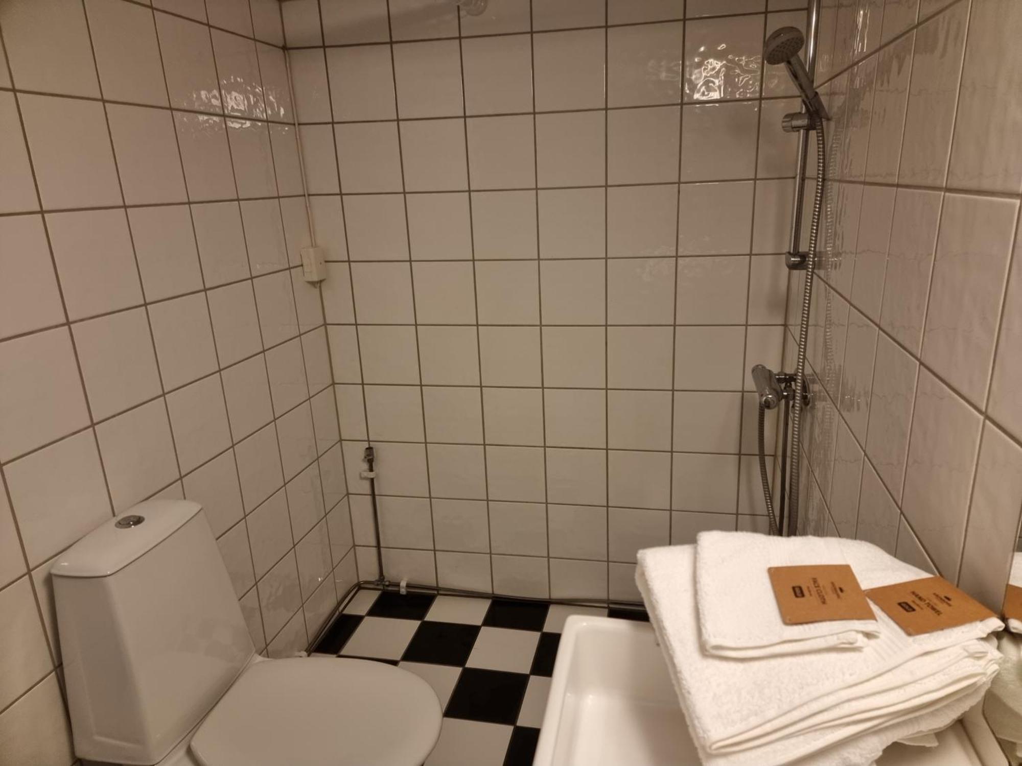 Kjellerleilighet Egen Inngang. Stange Extérieur photo