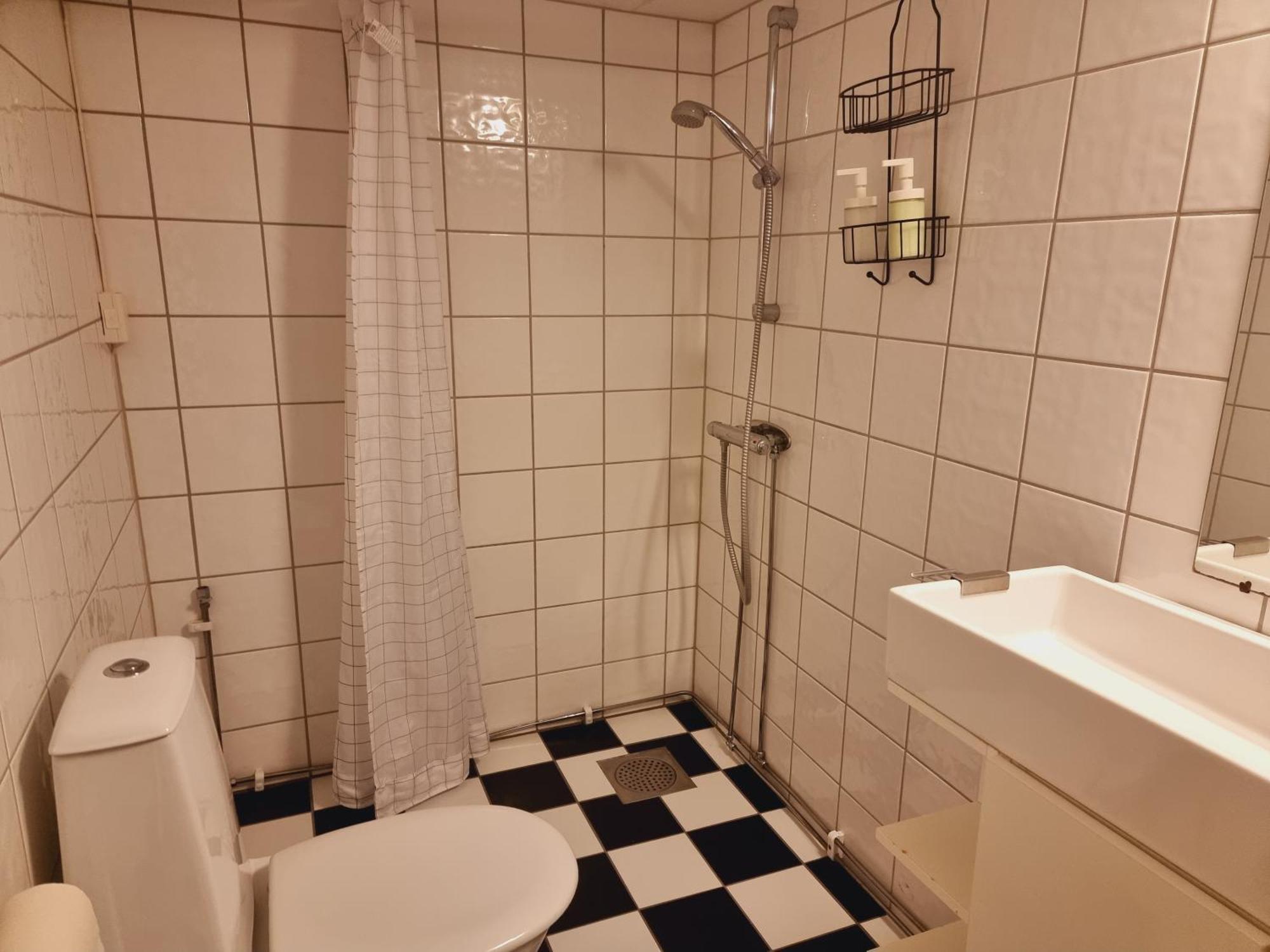 Kjellerleilighet Egen Inngang. Stange Extérieur photo