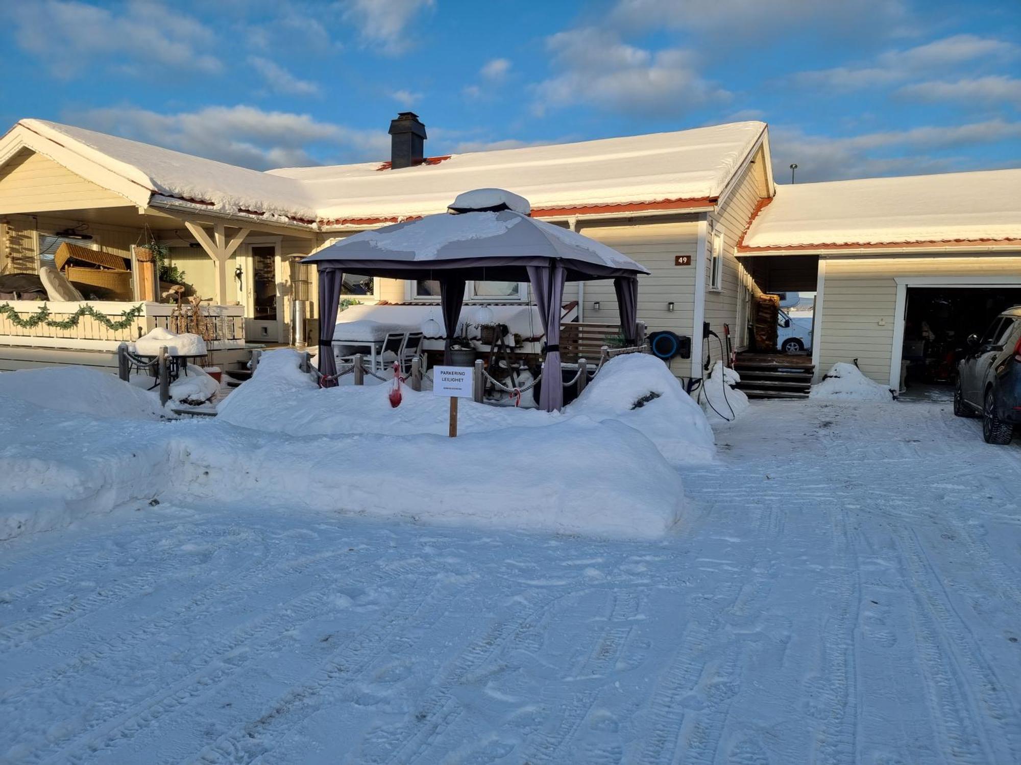 Kjellerleilighet Egen Inngang. Stange Extérieur photo