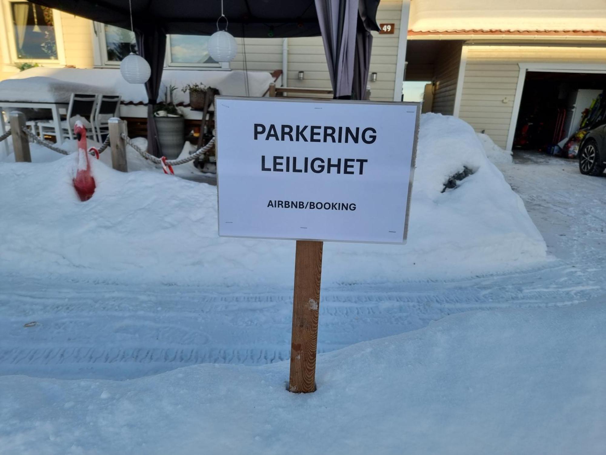Kjellerleilighet Egen Inngang. Stange Extérieur photo